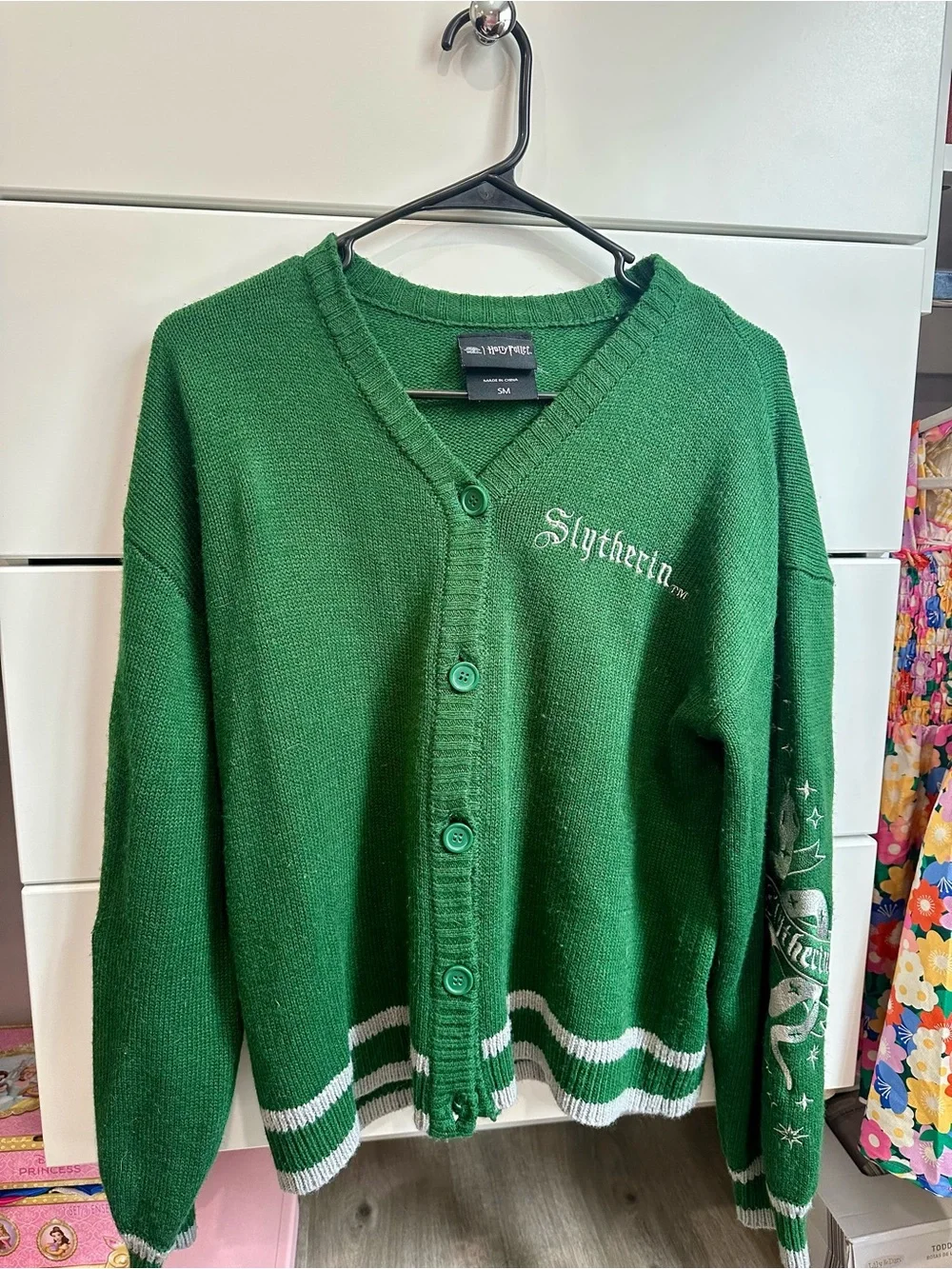 Harry Potter Slytherin Sweater (Out of Stock) - Picture 1 of 3